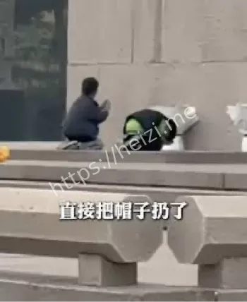 孩子卢沟桥磕头